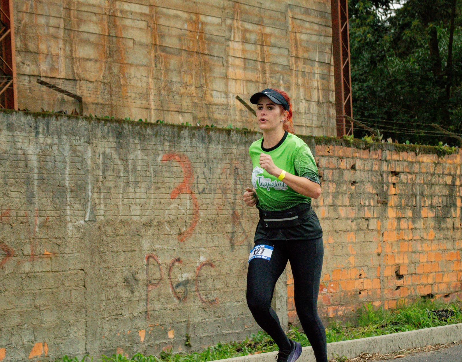 Um Podium de Sucesso: Celebrando a Corrida do Soldado e o 3° Lugar de Acassia